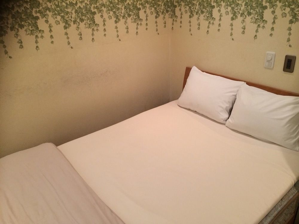 Uehonmachi Plaza Hotel (Adults Only) 오사카 외부 사진